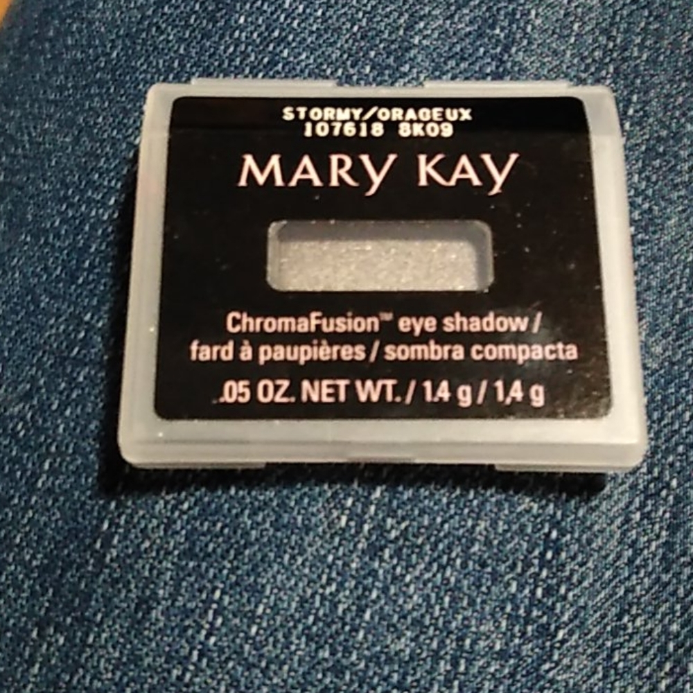 Mary Kay chromafusion eye shadow